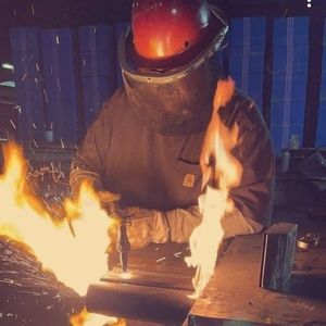 Meet your Posher, Thomas